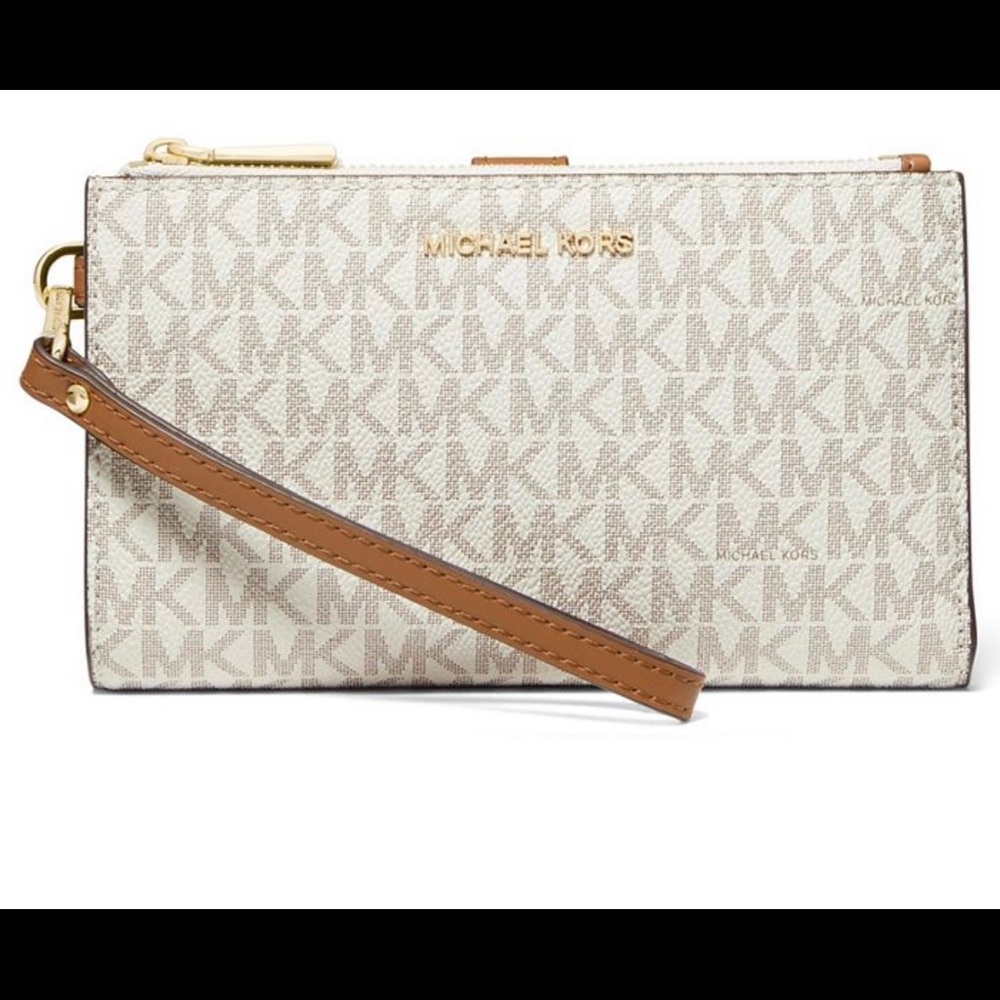 Brand new Michael Kors Jet Set Travel Zip wristlet wallet